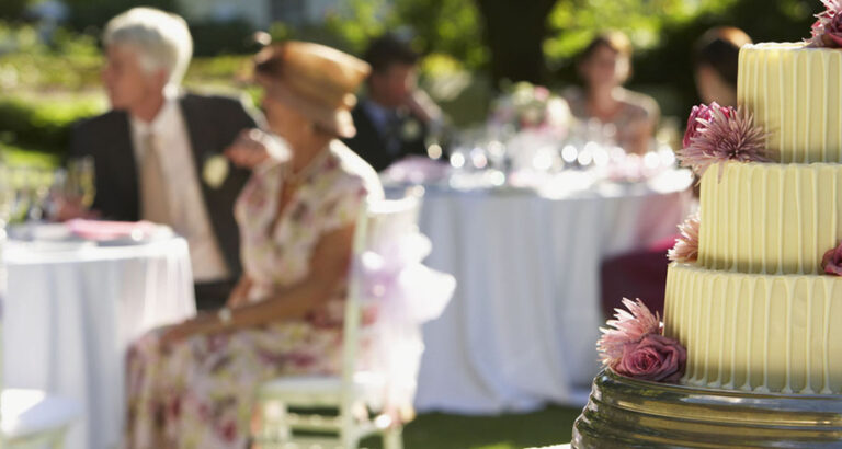 Woman sends list of rules to wedding guests – soon a lot of them start cancelling