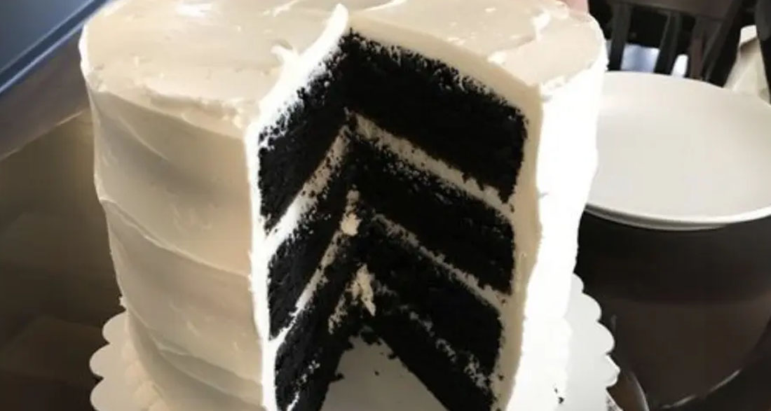 We Cut the Cake at Our Gender-Reveal Party, and It Turned Out Black – My MIL, Dressed in Black, Stood Aside and Cried