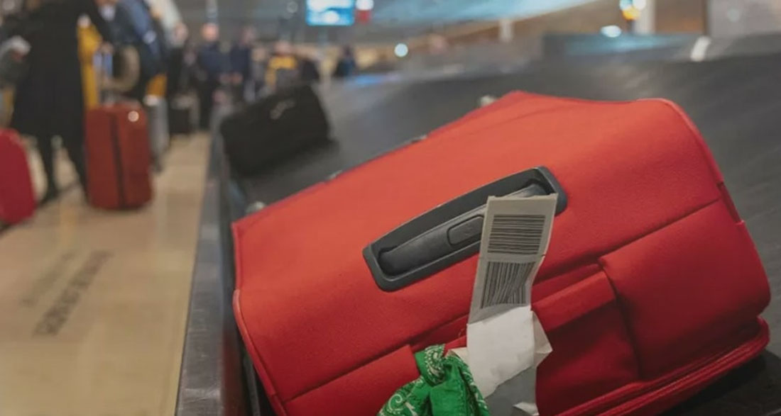 If you are a baggage handler, here’s why you never should tie anything to your suitcase