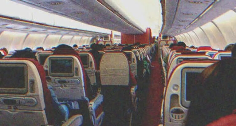 Business Class Passengers Mock Poor Old Lady, at the End of the Flight Pilot Addresses Her – Story of the Day
