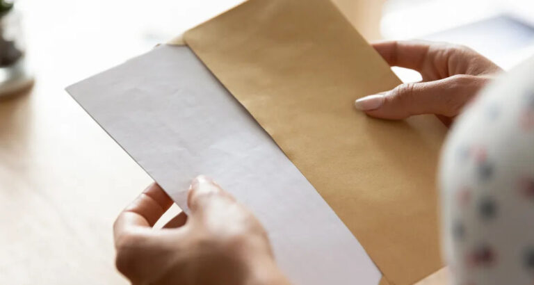 My Ex-husband Came to My House with an Envelope Yesterday — Now I Don’t Want to See My Mother Anymore