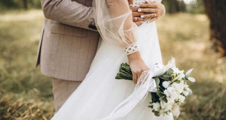 Our Wedding Photographer Accidentally Sent Me the Wrong Photos from Our Wedding — After Seeing Them, I Filed for Divorce