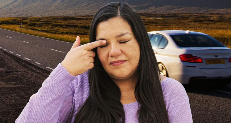 I Let a Homeless Man Use My Shower and Wash His Clothes – A Year Later, an SUV Pulled Up Beside Me