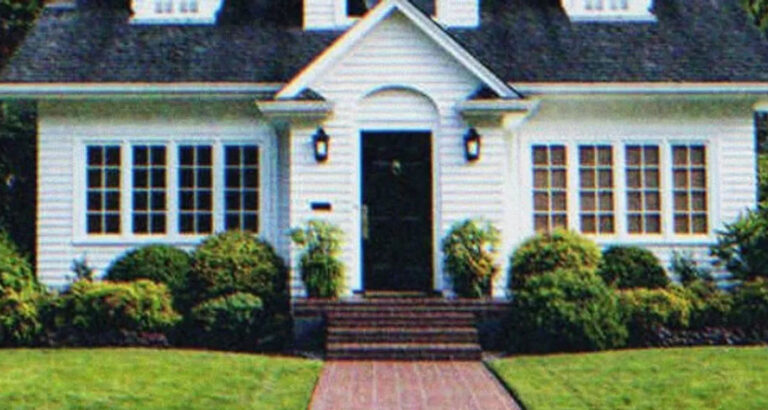 Woman Asks Husband of 30 Years for Divorce Even Though He’d Done Nothing — Story of the Day