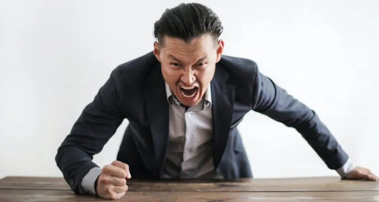 7 Employees Open up about the Worst Bosses