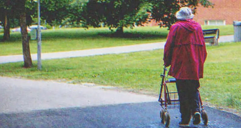 Old Lady Who Never Had Kids Takes DNA Test Which Reveals She Has a Daughter — Story of the Day