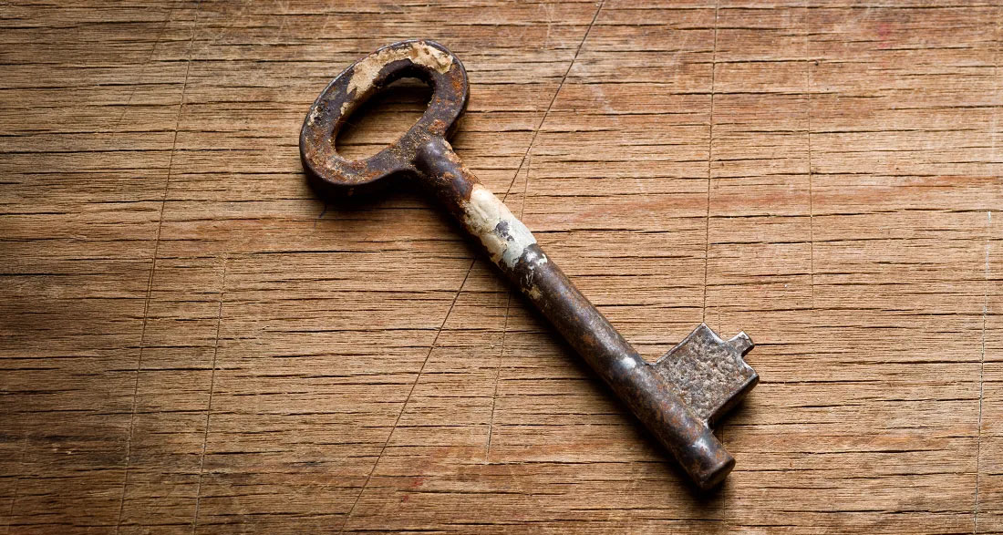 My Father Left Me a Key to a Secret Cabinet Before He Died – I Couldn’t Believe My Eyes When I Opened It