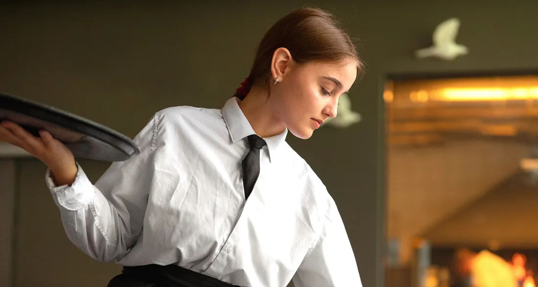 I Worked at a Restaurant When My Boss Blamed Me for His Friend’s Failed Concert and Forced Me on Stage — So I Did What I Had to Do