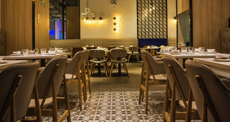 A Family Criticized My Service and Left the Restaurant Without Paying an $850 Bill — but I Turned It to My Advantage