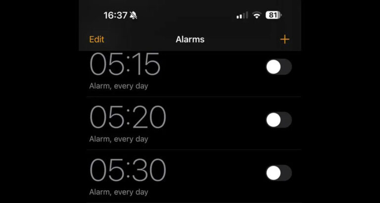 I Overslept on the Morning of My Crucial College Entrance Exams Because Someone Turned off My Alarm