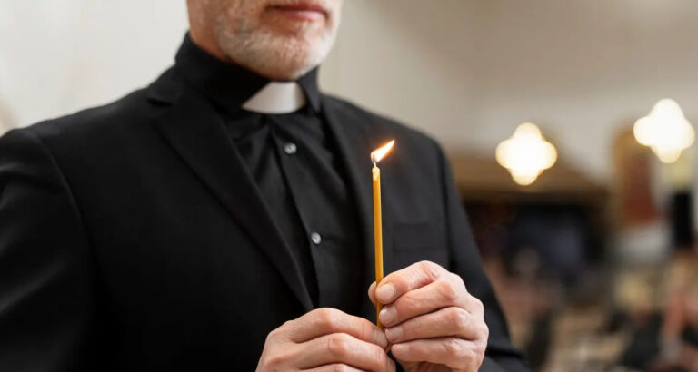 Priest Conducting Funeral Service for Wealthy Woman Leaned over Her Coffin – He Was Stunned to the Core by What He Saw