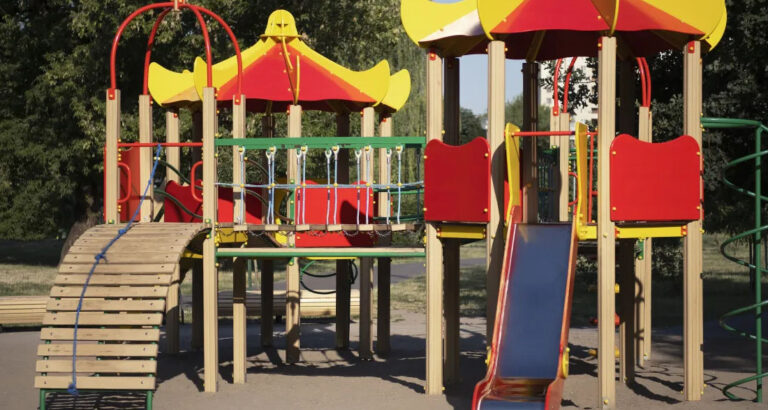 Entitled Neighbor Banned My Kids from Playing Outside Because They Break Her Rules – I Went to War for My Kids
