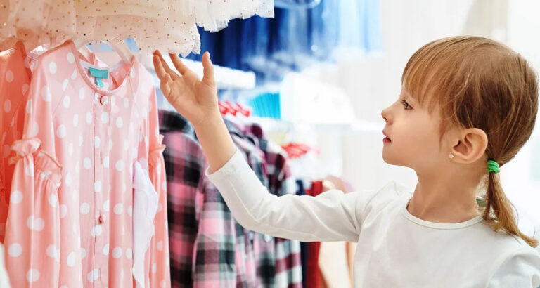 I Bought a Dress for a Girl I Met at a Flea Market – The Next Day There Was a Knock at My Door and I Froze