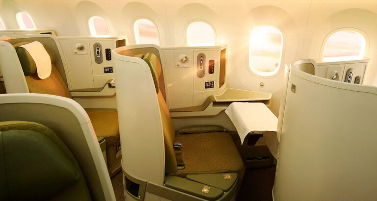 My Husband Secretly Upgraded to Business Class and Left Me in Economy with Our Twin Babies—He Didn’t See Karma Coming