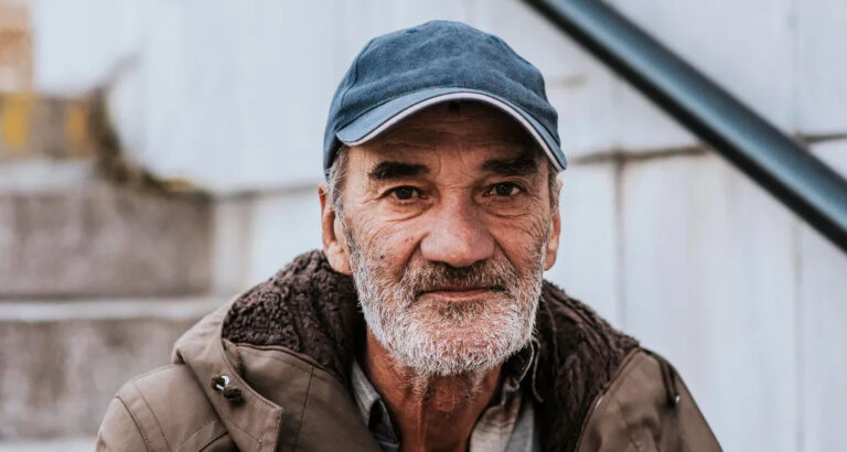 I Bought a Cake for a Homeless Old Man on His Birthday – But the Next Day I Discovered Who He Was and Couldn’t Believe It