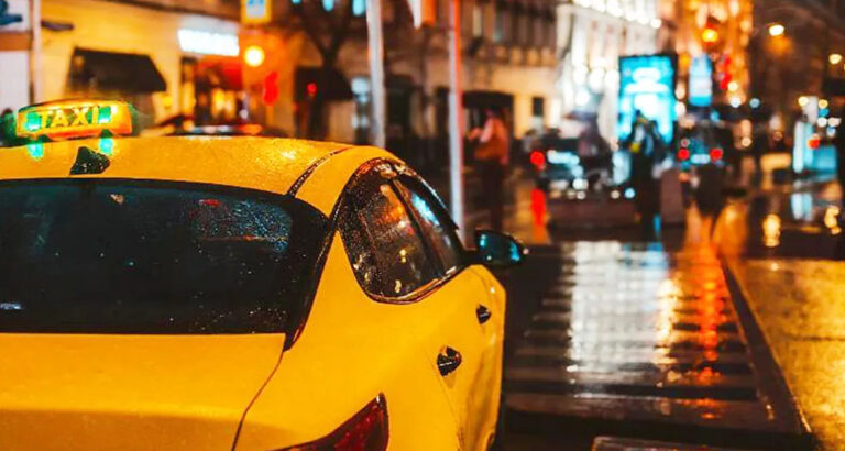 Passengers in My Car Mocked Me the Whole Ride – Then a Cop Pulled Us over and Taught Them a Lesson