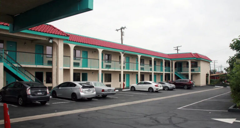 Poor Woman Working at Motel Finds Her Husband’s Name in the Guest Book, and Her Next Move Shocks Everyone – Story of the Day