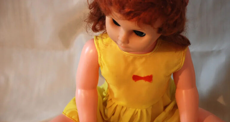 I Bought an Old Doll at a Flea Market, Gave It to My Daughter, and Heard a Crackling Sound Coming from It