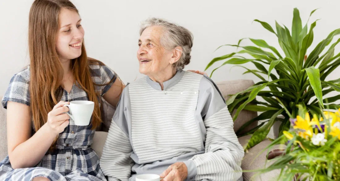 I Took Care of My Elderly Neighbor – After She Died, the Police Knocked on My Door, and When I Learned Why, My Knees Buckled