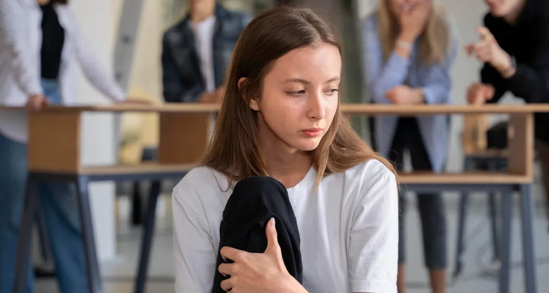 Years Later, My School Tormentor Walked Into the Restaurant Where I Work as a Waitress and Started Teasing Me – I Didn’t Even Have Time to Defend Myself Before Karma Struck Her